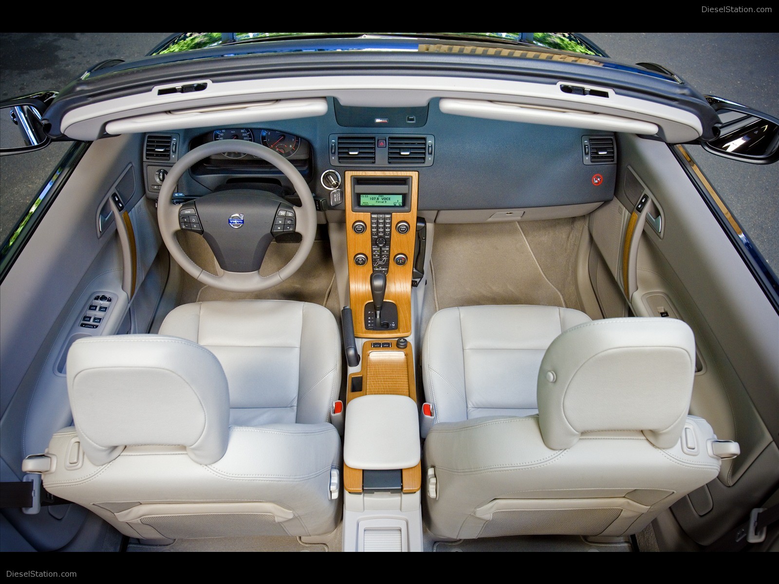 Volvo C70 2009